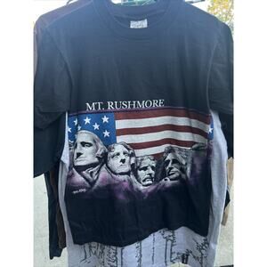 Vintage All over Print Single Stitch Mt. Rushmore Medium Made In USA